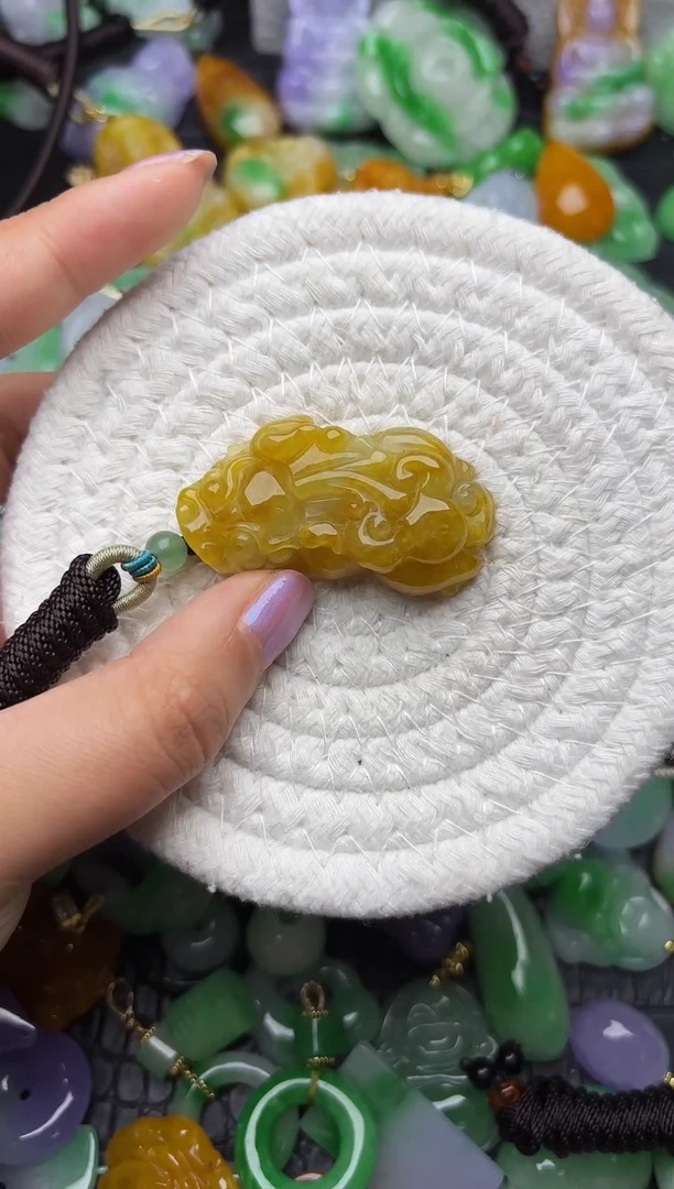 颈饰未镶嵌翡翠缅甸翡翠吊坠