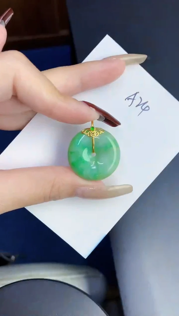 【闪购商品】翡翠颈饰18K金镶嵌00000000000