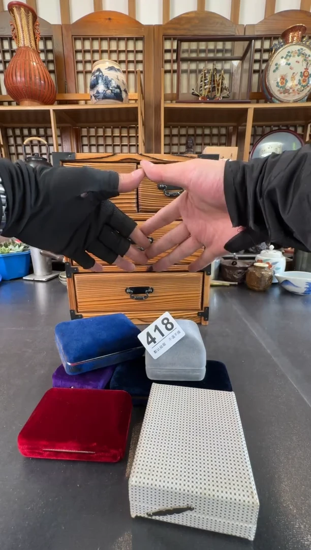 摆件  注意：回流商品，默认有瑕，不退不换。