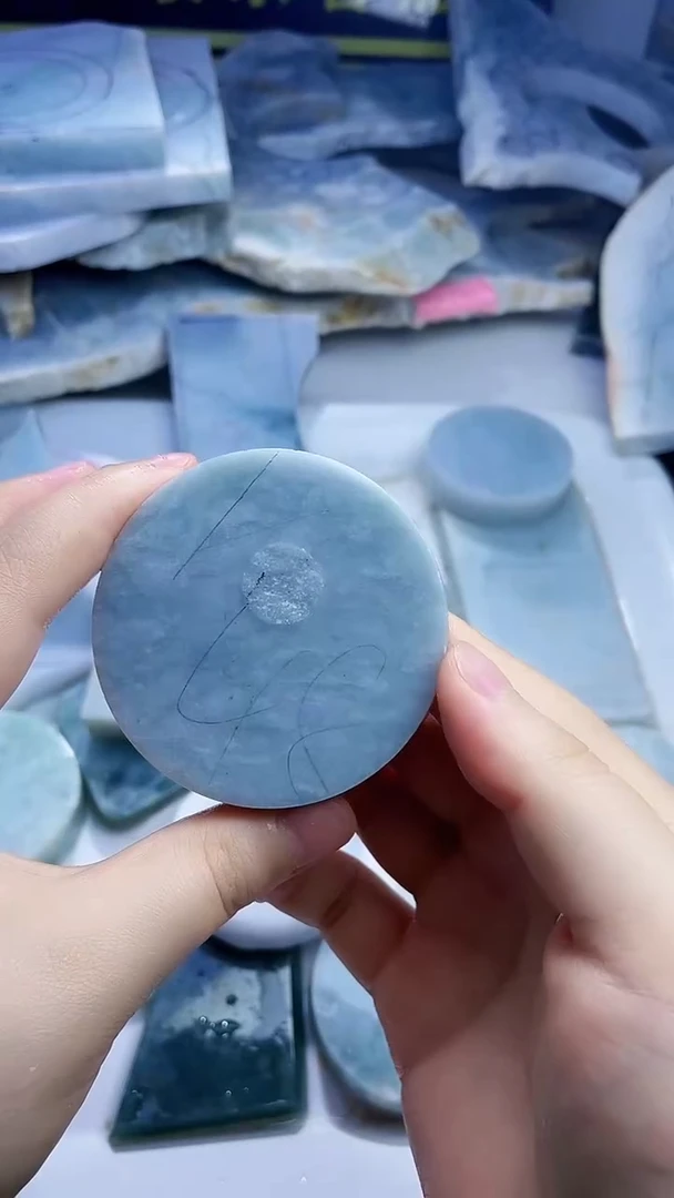 翡翠未镶嵌颈饰翡翠165
