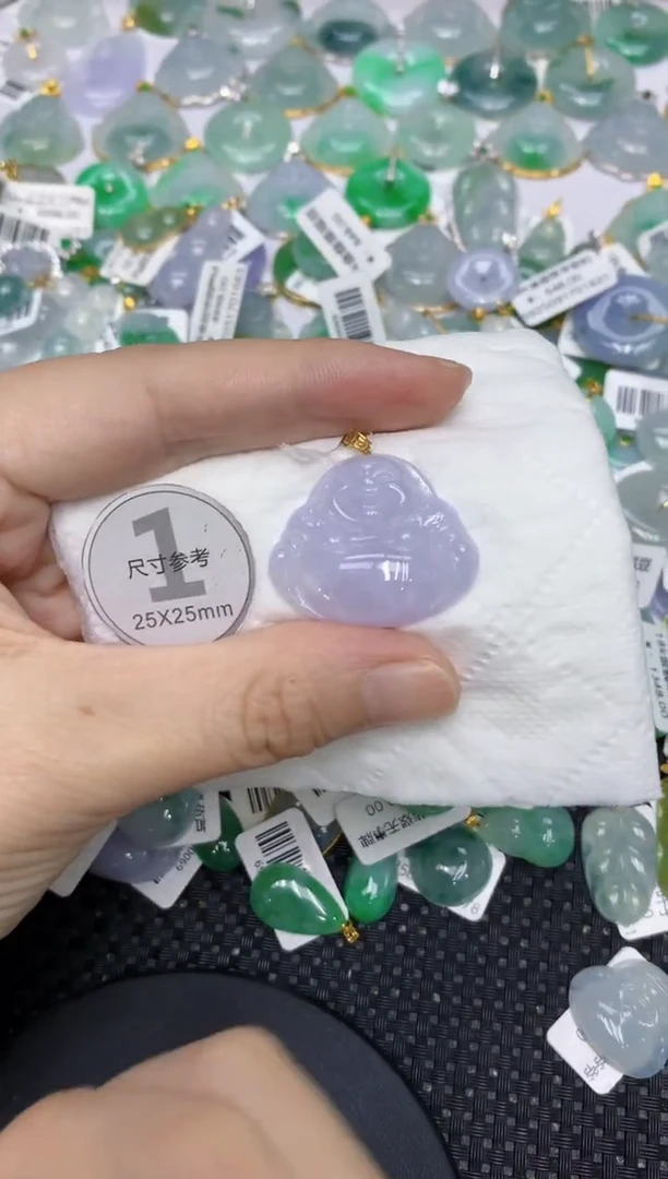 颈饰18K金镶嵌翡翠111111111