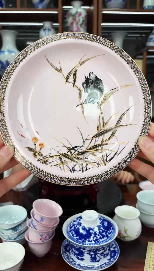 A34景德镇翠鸟立竹赏盘1只