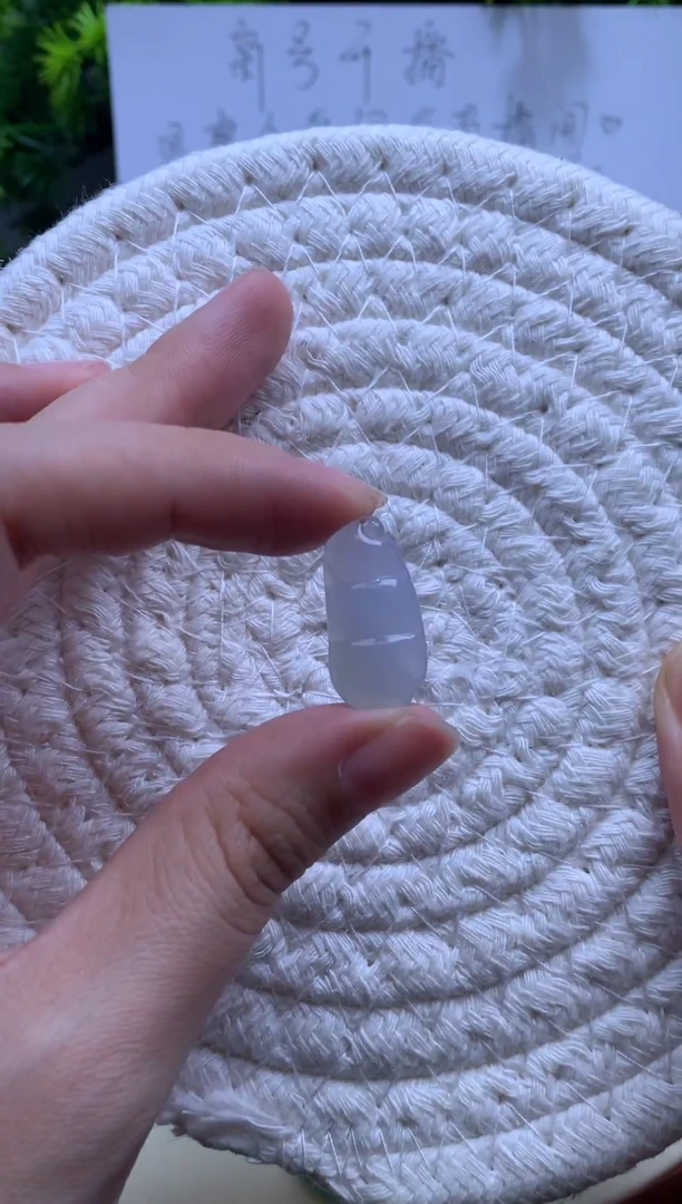 未镶嵌定制翡翠毛货