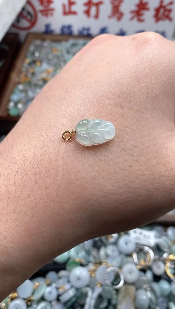 【闪购商品】翡翠颈饰未镶嵌哥哥