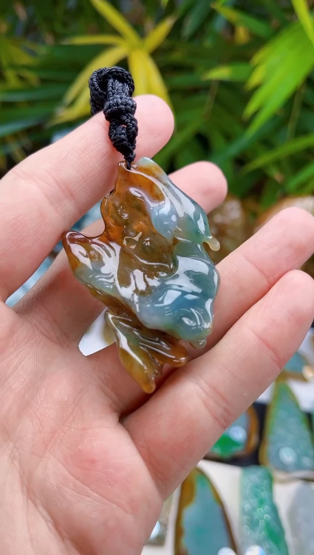 未镶嵌定制翡翠翡翠