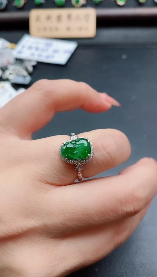 银S925镶嵌戒指翡翠1