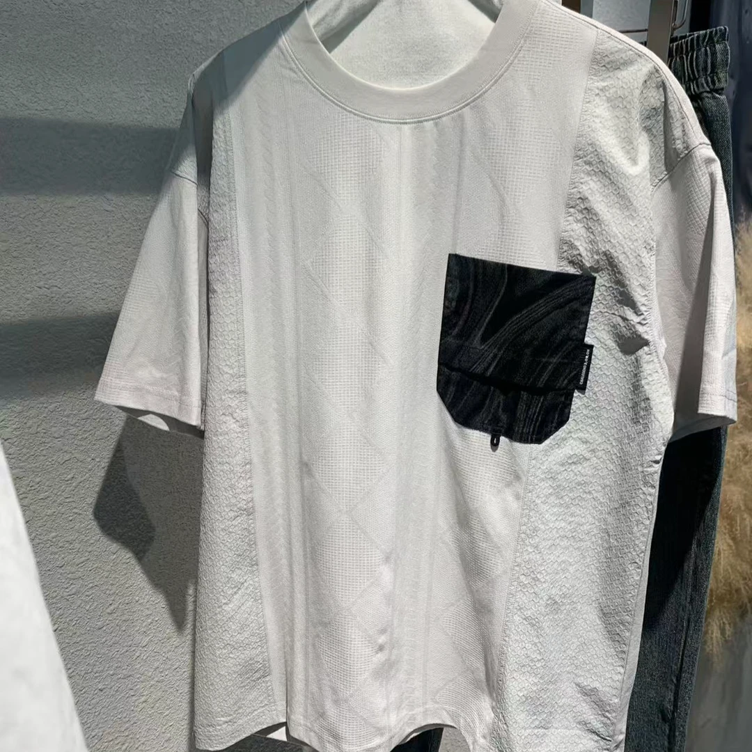 WUXU/物绪灰色拼接左胸口袋短袖恤