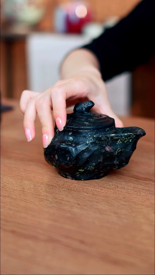 寻武记安山玉宝瓶壶