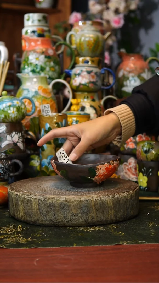 花瓶/杯子/碗微瑕281景德镇手工高温釉下彩