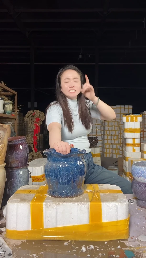 宜兴紫砂粗陶花盆