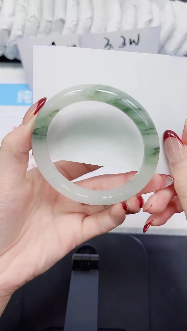 【闪购商品】石英质玉手镯未镶嵌418