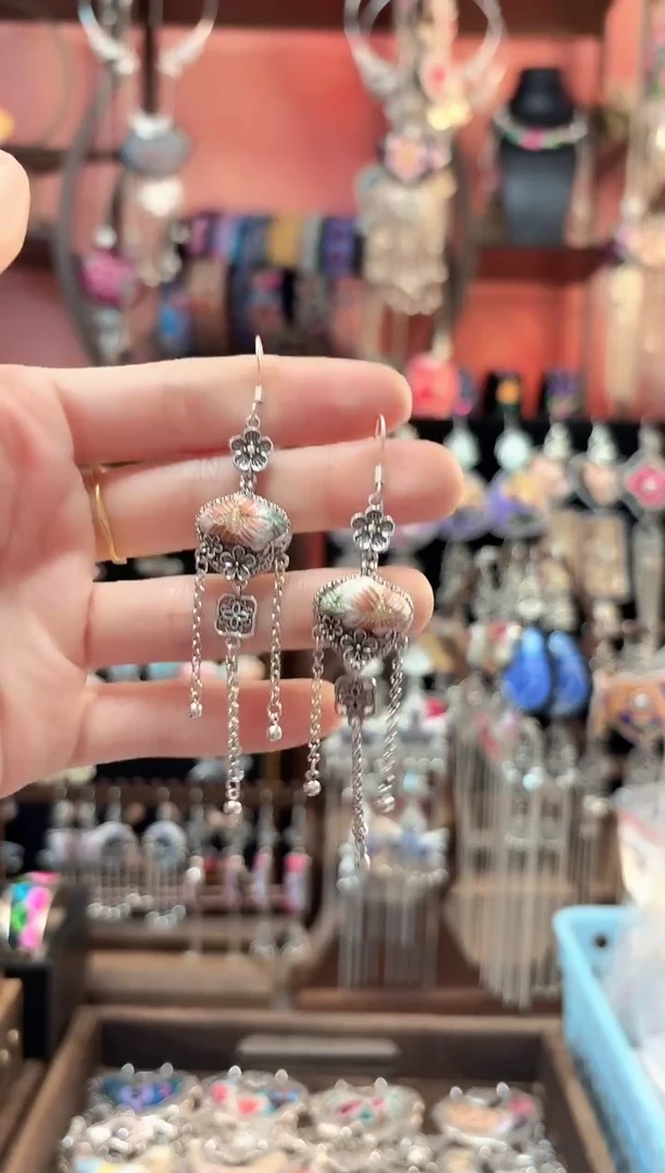 织绣 云织谣民族风精美饰品   670