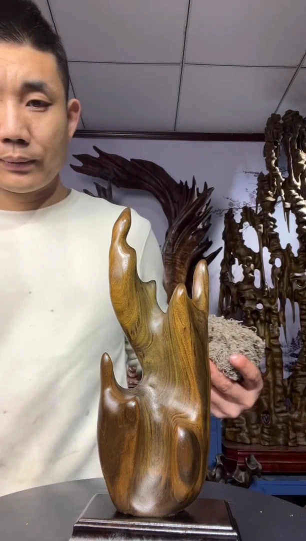 金丝楠木雕款葛*英金丝楠木工艺品摆件