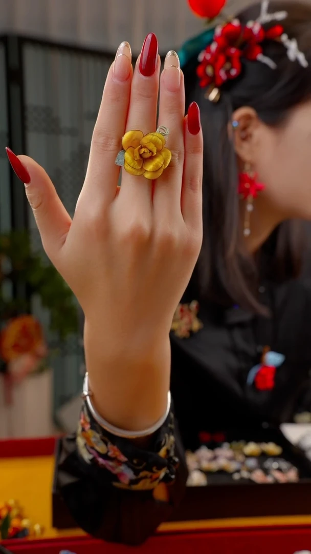 刺绣W****i非遗绒花手工饰品