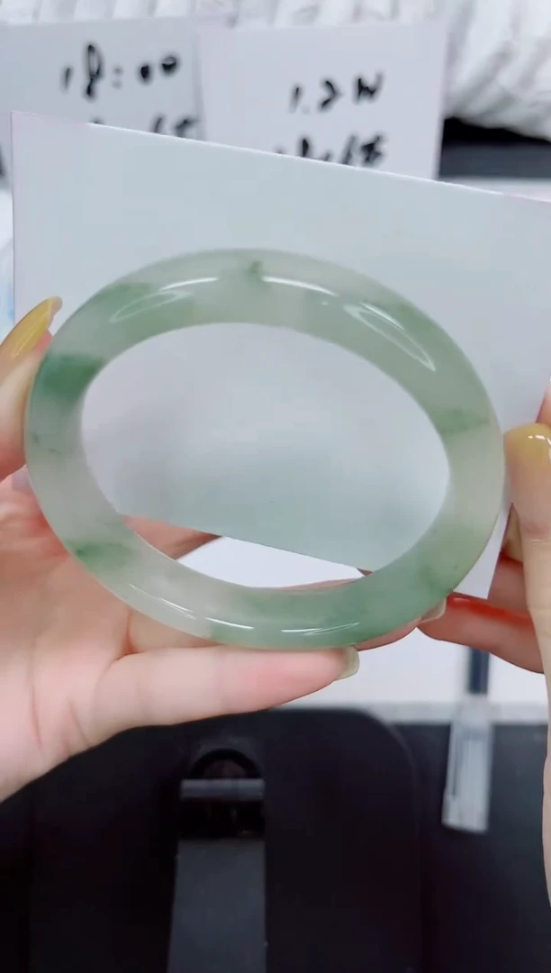 石英质玉手镯未镶嵌274