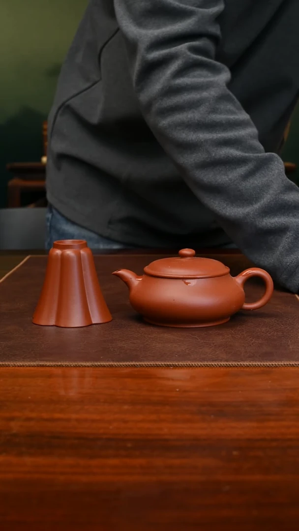 【闪购商品】紫砂茶壶朱砂明炉150cc