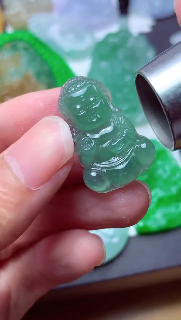 翡翠未镶嵌颈饰天然翡翠A货 天然翡翠A货 多样性发货 发其一