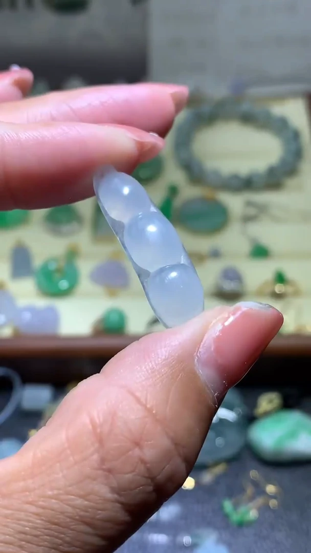【闪购商品】翡翠颈饰未镶嵌045天然缅甸翡翠A货