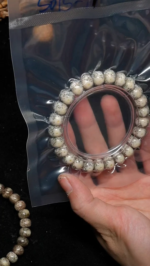 手串星月菩提10*8藏式黄金瞳-S015-71