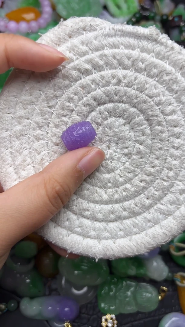 颈饰未镶嵌翡翠缅甸翡翠吊坠