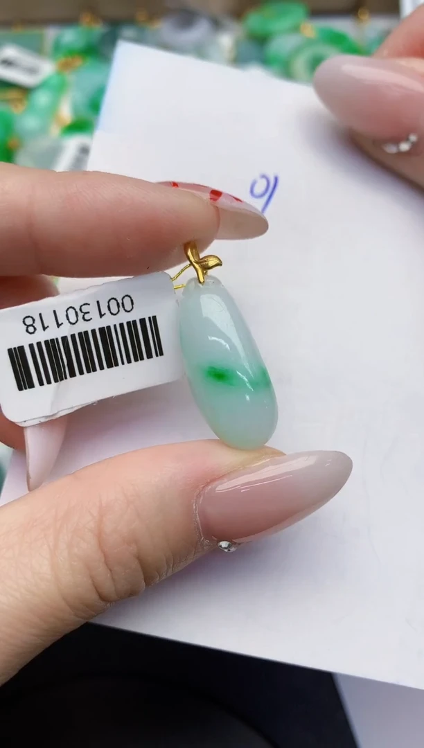 【闪购商品】翡翠颈饰18K金镶嵌00000000000