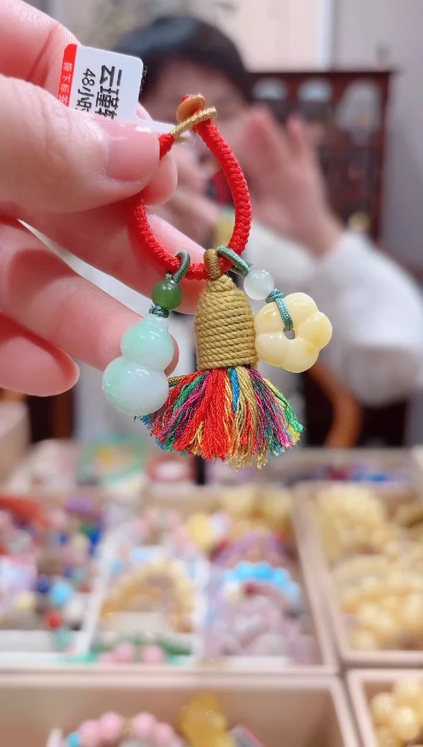 【闪购商品】蜜蜡手绳未镶嵌设计款珠串多样性发货其一