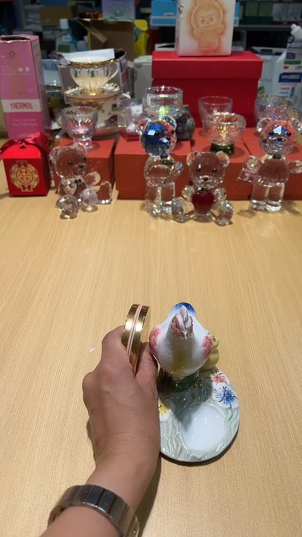 瓷片碗碟好物一件不留@@1