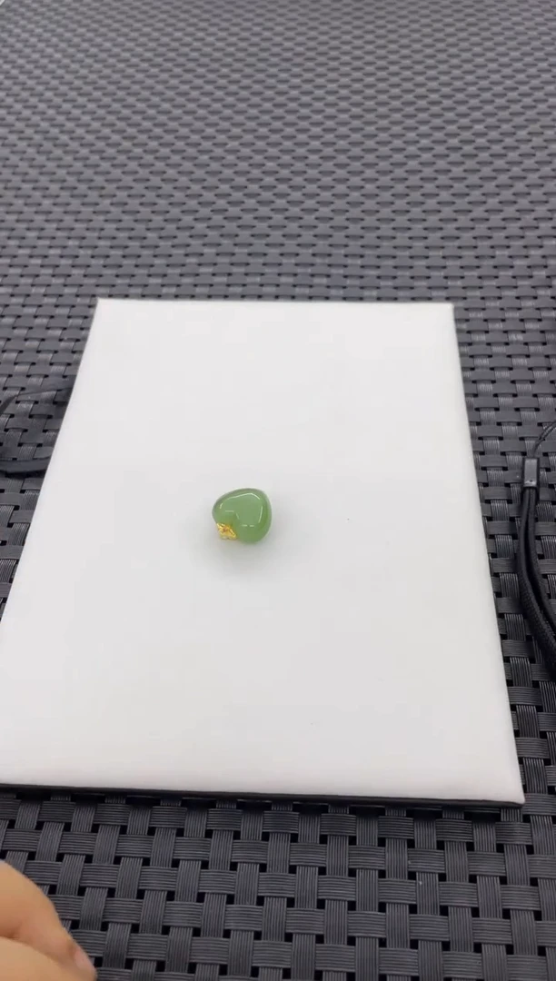 【闪购商品】和田玉爱心18K金镶嵌(多样性发一件) D2996-1