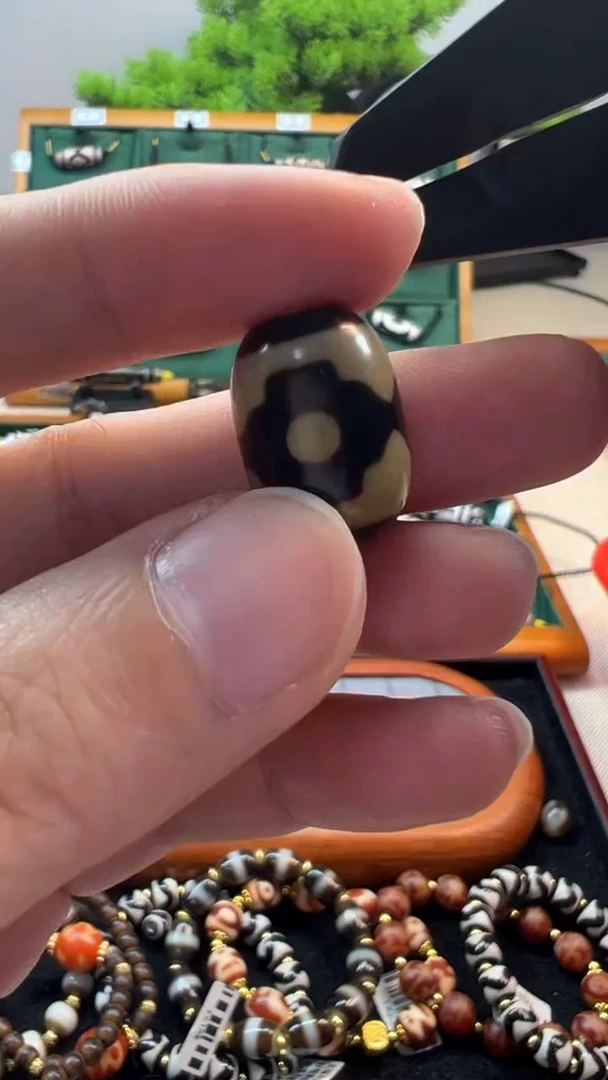 玛瑙/玉髓（覆膜）颈饰未镶嵌68（微瑕随机发货）