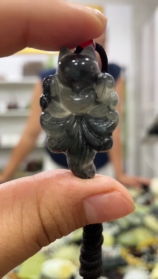 岫玉未镶嵌挂件