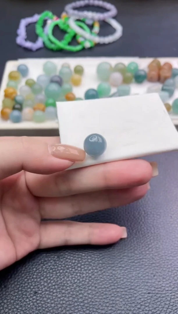 未镶嵌定制翡翠？*风珠子