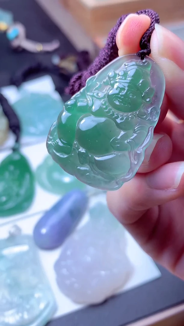 颈饰未镶嵌翡翠天然A货翡翠