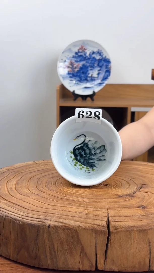 瓷片国韵瓷坊-手工手绘天鹅蛋糕杯628