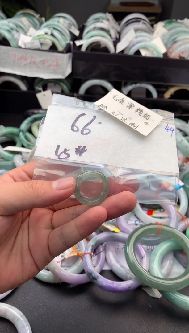 【闪购商品】定制翡翠未镶嵌毛货需精细抛光+多人