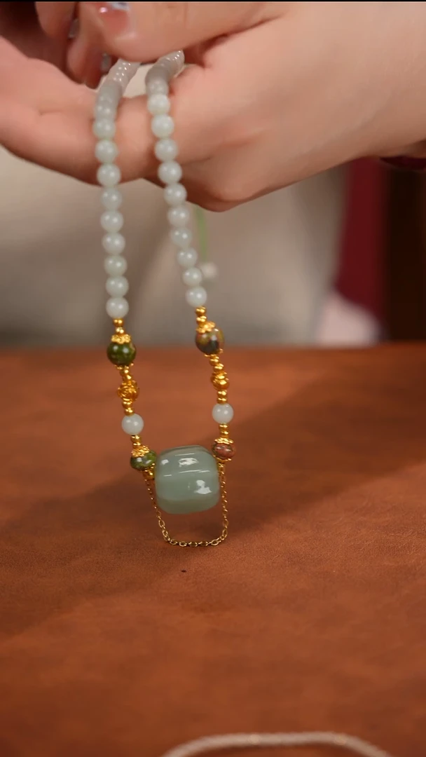 未镶嵌手链和田玉1