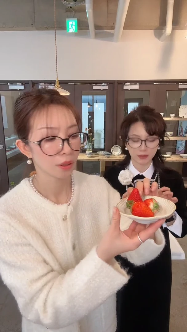 【闪购商品】盘【预售水谷】青灰13小花碟*1个(随机)