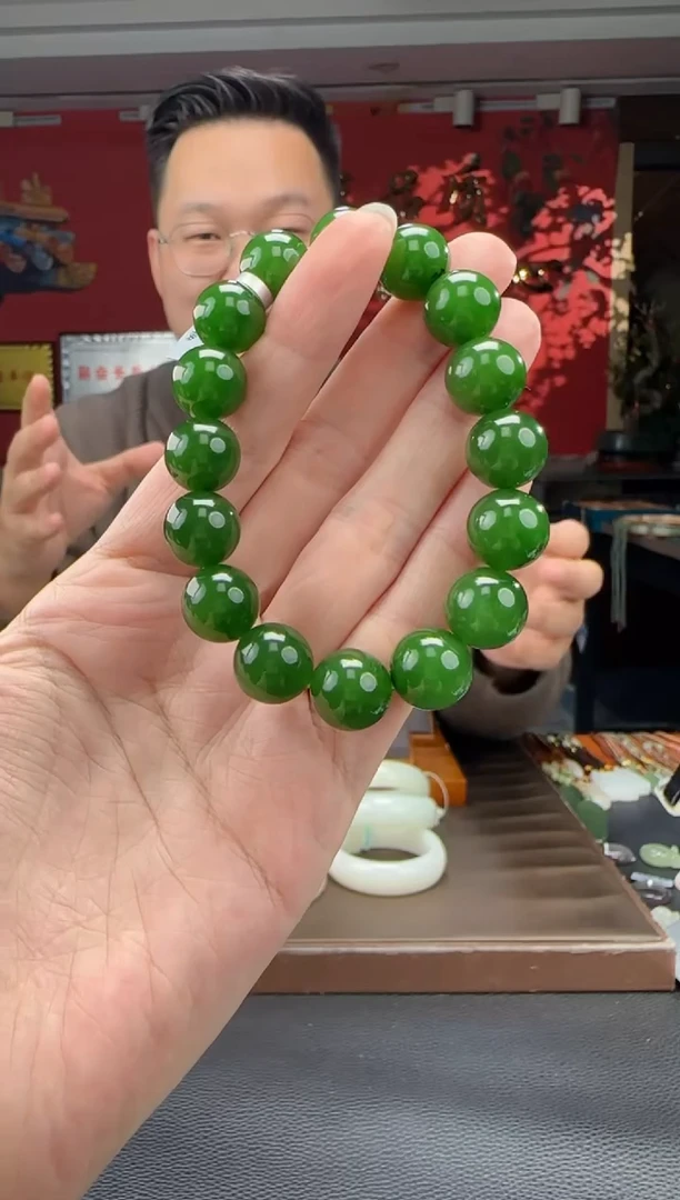 未镶嵌手串和田玉碧玉辣绿单圈手串