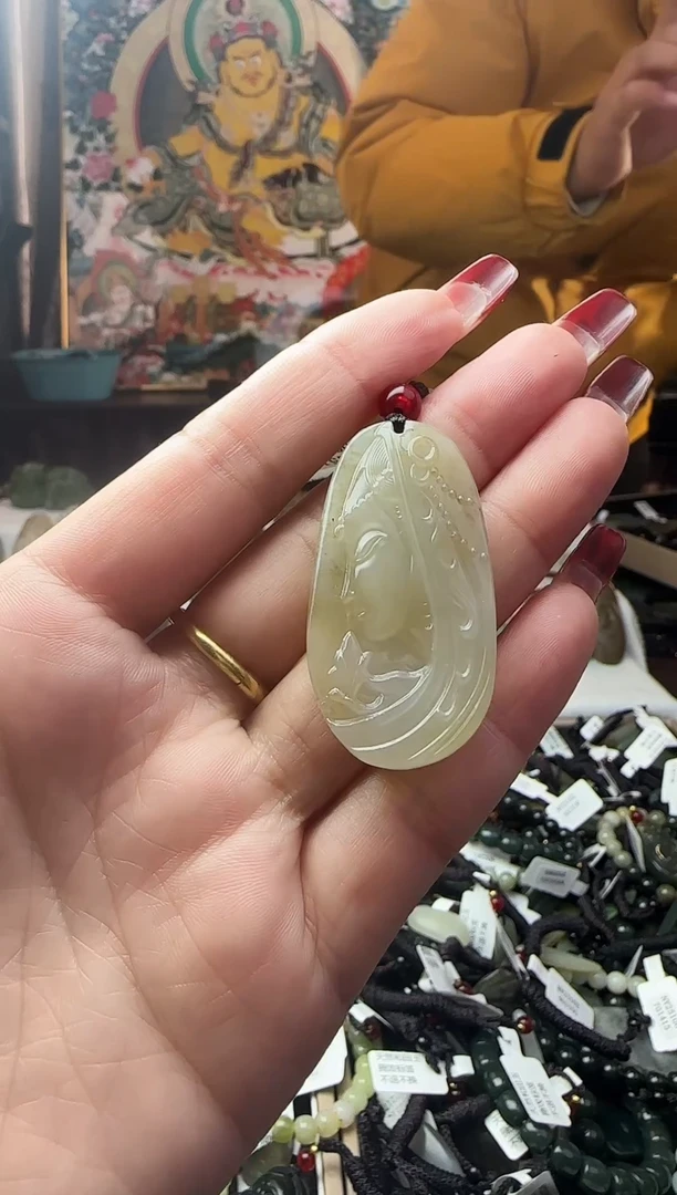 颈饰未镶嵌和田玉和田玉吊坠98