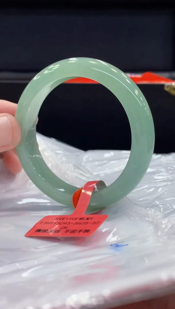 未镶嵌手镯翡翠翡翠手镯