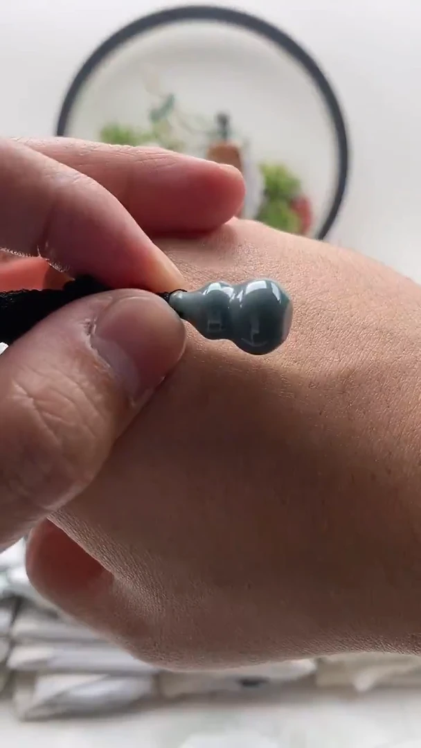 颈饰未镶嵌翡翠葫芦