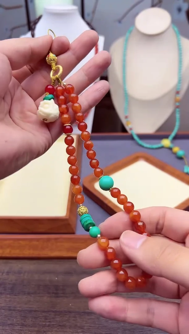 【闪购商品】蜜蜡颈饰14K金镶嵌Q43