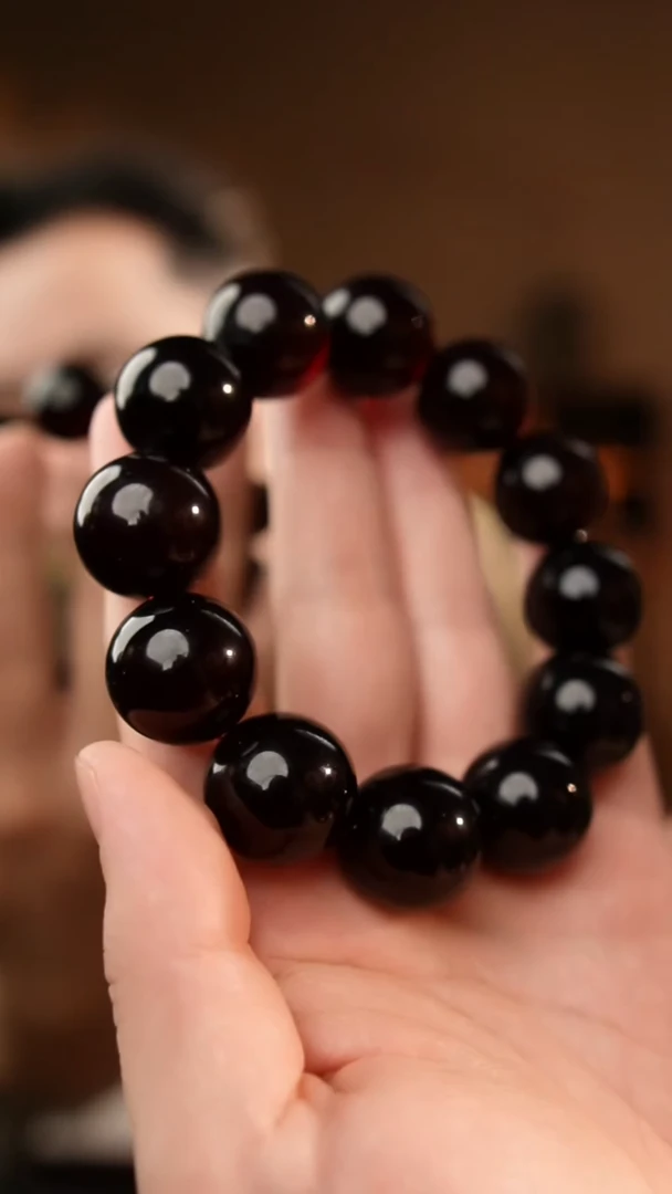 琥珀颈饰未镶嵌20+血珀手串