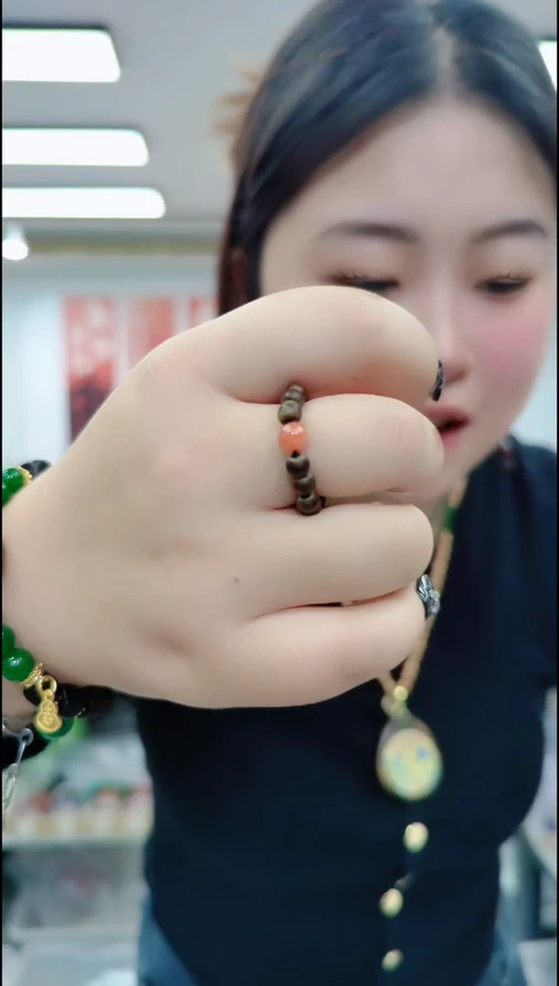 【闪购商品】楠木1102一线药沉戒圈