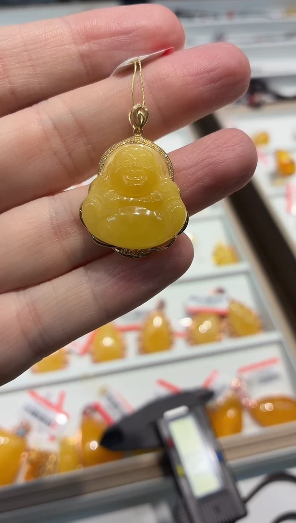 琥珀颈饰18K金镶嵌吊坠