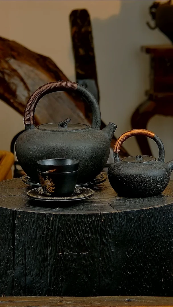 子*别看我人不正经。壶，正儿八经！！