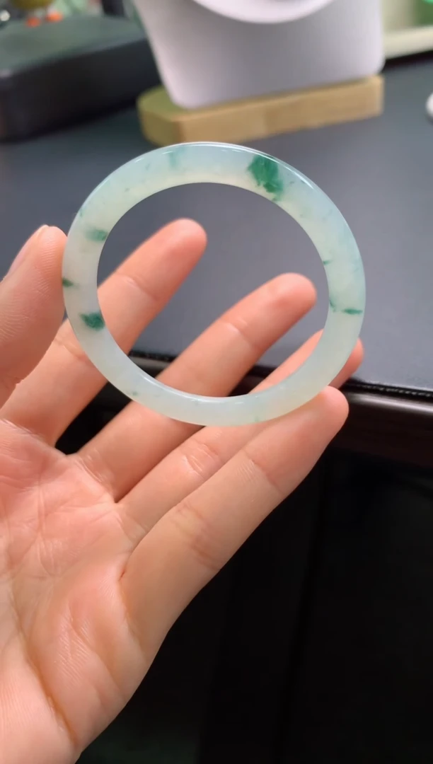 未镶嵌定制翡翠0265473012（44*5.2*6.2）