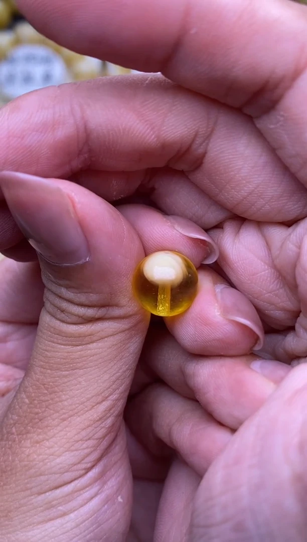 裸石琥珀未镶嵌大小姐珠宝61