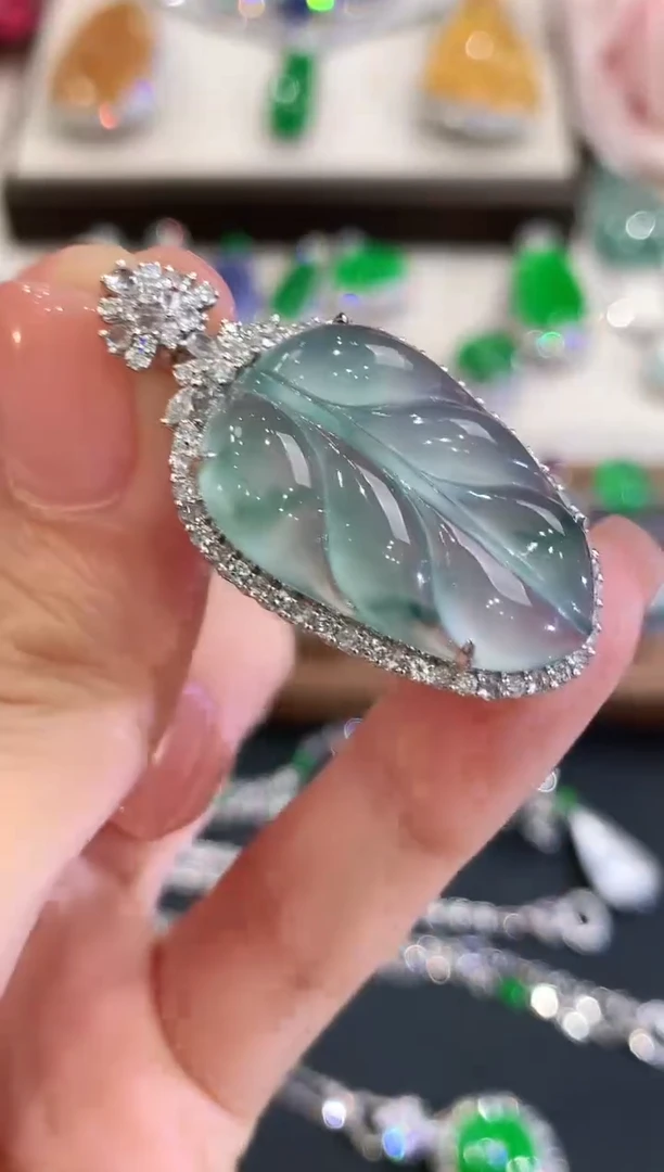 吊坠(不含链)18K金镶嵌翡翠a68