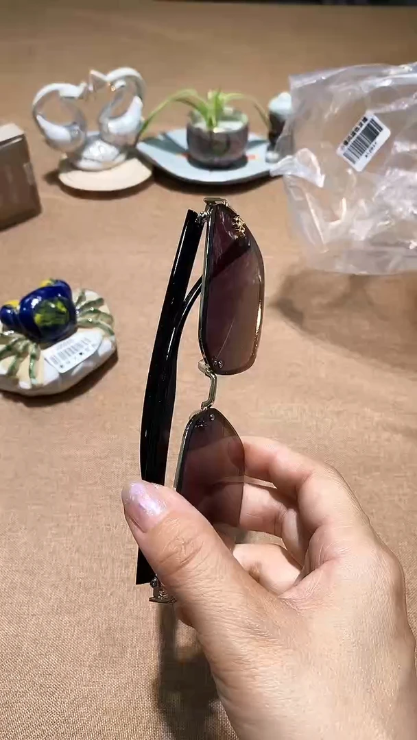 瓷片碗碟好物一件不留@@1