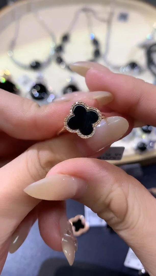 18K金镶嵌戒指翡翠W61|1980